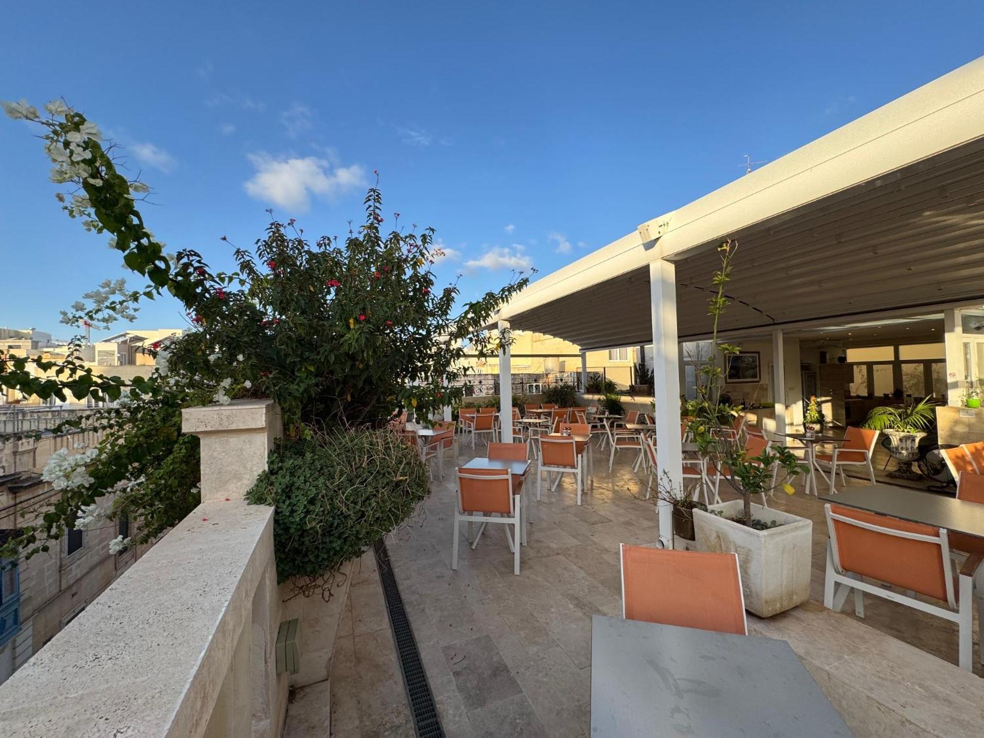 The Maltese Sun Hotel Sliema Exterior photo